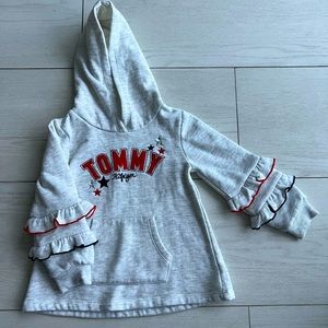 Toddler Girl Tommy Hilfiger Grey hoodie sweater. Size 3T - excellent Condition.